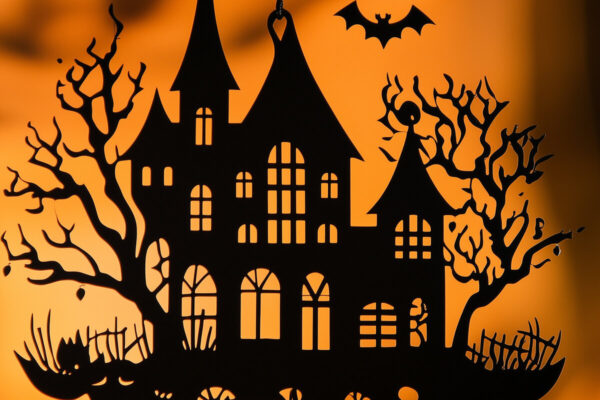 1758752643_Halloween-Haunted-House-Decor-SVG-Graphics-103056129-1-1
