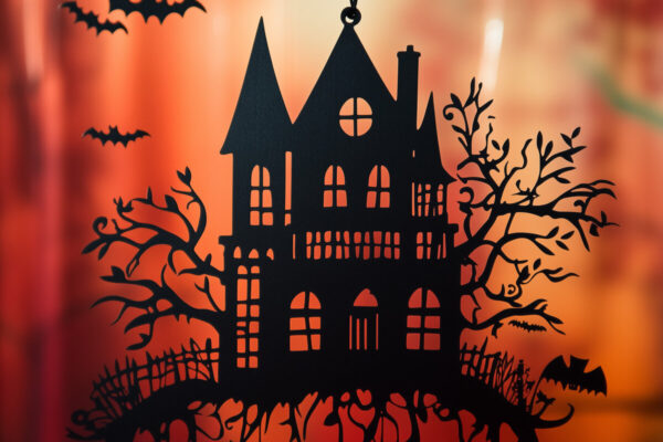 1758752648_Halloween-Haunted-House-Decor-SVG-Graphics-103059777-1-1