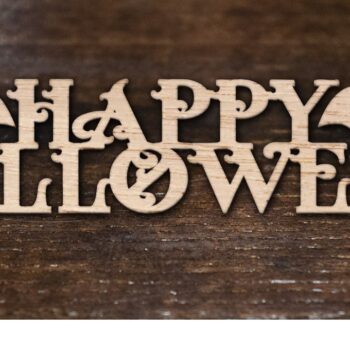 Intra απο ξύλο plywood  Χρώμα wenge 3mm-4mm πάχος - Αποκριάτικη . Halloween . Δίασταση 15x15 cm INTRAFABR-83586816 - Image 1