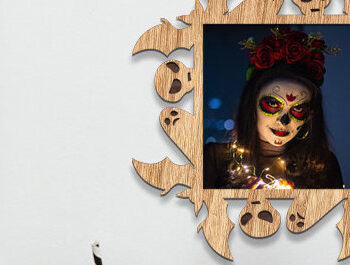 Intra απο ξύλο plywood  Χρώμα wenge 3mm-4mm πάχος - Αποκριάτικη κορνίζα φωτογραφιών με Δίασταση 20x25 cm INTRAFABR-66199461 - Image 1