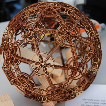 Intra απο ξύλο plywood 3mm-4mm πάχος – Διακοσμητικό ξύλινο μοντέλο σφαίρας 25x30 cm INTRAVECTRY-MY543819 - Image 1