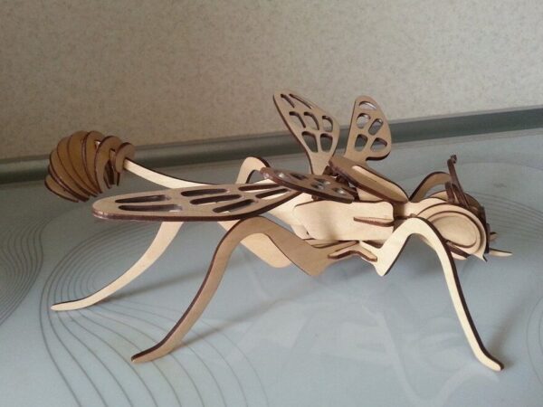 1759007853_laser-cut-3d-wooden-model-insect-wasp-vector_vecty.co_4124_1