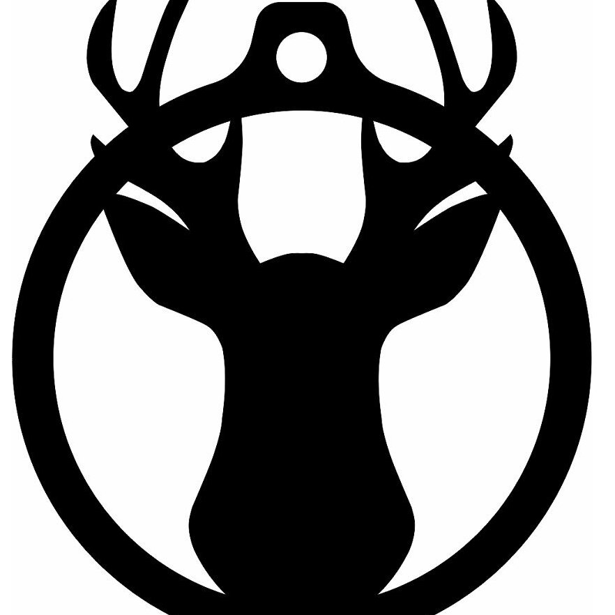 Intra απο ξύλο plywood 3mm-4mm πάχος – Κεφάλι ελαφιού με χριστουγεννιάτικο μπιχλιμπίδι με ελαφοκέρατα 10x10 cm INTRAVECTRY-MY542715 - Image 3