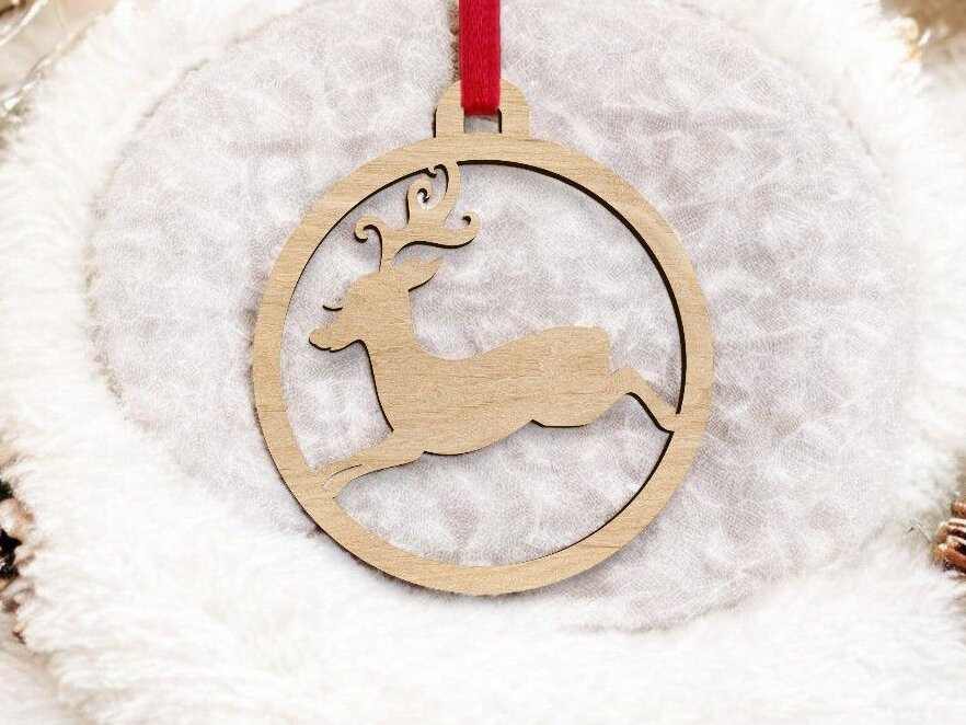 Intra απο ξύλο plywood 3mm-4mm πάχος – Τρέχοντας ελάφια Χριστουγεννιάτικη μπάλα 40x45 cm INTRAVECTRY-MY549817