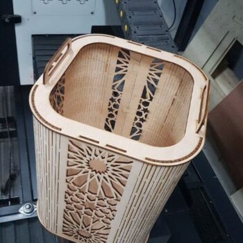 Intra απο ξύλο plywood 3mm-4mm πάχος – ξύλο Ζωντανού Μεντεσέ Καλάθι Σκουπιδιών 20x20 cm INTRAVECTRY-MY558066 - Image 3