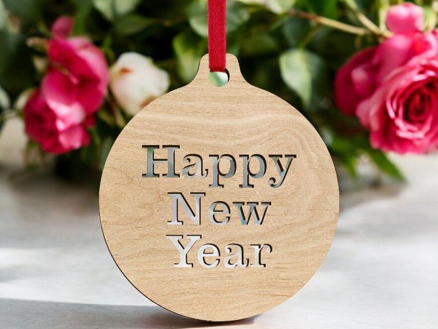 Intra απο ξύλο plywood 3mm-4mm πάχος – Καλή χρονιά στολίδι μπάλα 45x50 cm INTRAVECTRY-MY543993