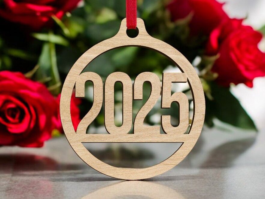 Intra απο ξύλο plywood 3mm-4mm πάχος – Στολίδι για το νέο έτος 2025 10x10 cm INTRAVECTRY-MY542435