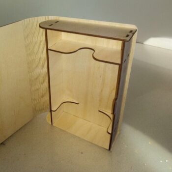 Intra απο ξύλο plywood 3mm-4mm πάχος – Ξύλινο κουτί κρασιού σε σχήμα βιβλίου 25x30 cm INTRAVECTRY-MY554097 - Image 2