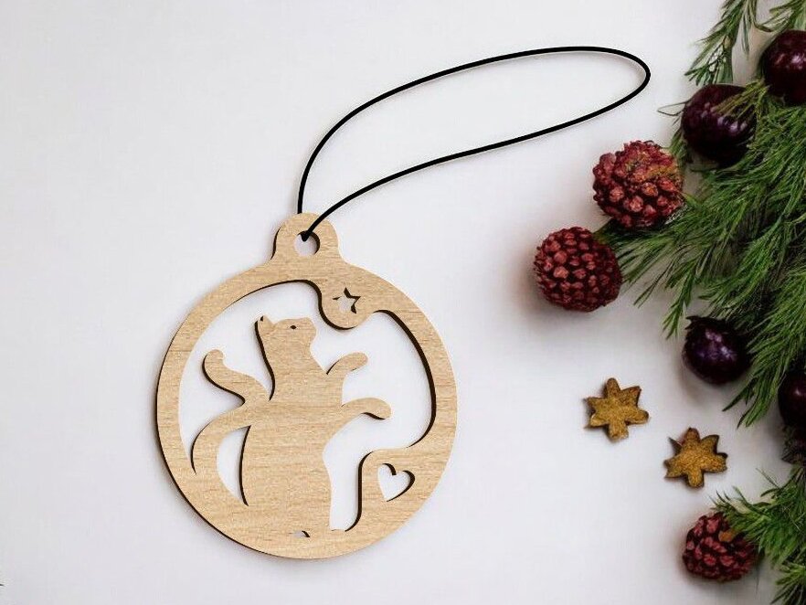 Intra απο ξύλο plywood 3mm-4mm πάχος – Στολίδι για χριστουγεννιάτικο δέντρο γάτα με αστέρι και καρδιά 25x25 cm INTRAVECTRY-MY553432