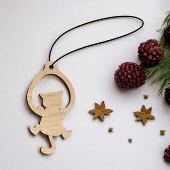 Intra απο ξύλο plywood 3mm-4mm πάχος – Μπιχλιμπίδι διακόσμησης χριστουγεννιάτικου δέντρου γάτας 30x35 cm INTRAVECTRY-MY559841 - Image 1