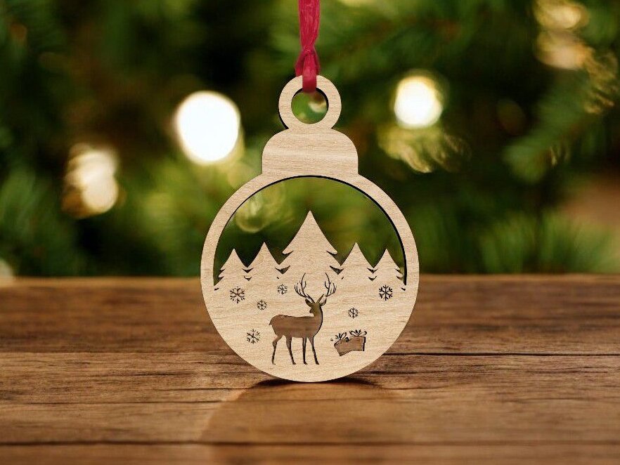 Intra απο ξύλο plywood 3mm-4mm πάχος – Χριστουγεννιάτικο στολίδι με ελάφια σε δέντρα 15x15 cm INTRAVECTRY-MY551539
