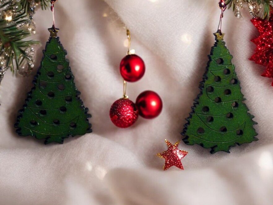 Intra απο ξύλο plywood 3mm-4mm πάχος – Σκουλαρίκια Χριστουγεννιάτικου Δέντρου 15x20 cm INTRAVECTRY-MY542770