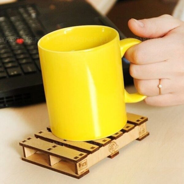 1759009524_laser-cut-mini-wood-pallet-_1