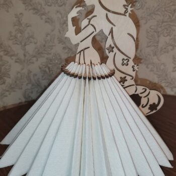 Intra απο ξύλο plywood 3mm-4mm πάχος – Κορίτσι με φλοράλ ξύλο θήκης χαρτοπετσέτας μαλλιών 20x25 cm INTRAVECTRY-MY554352 - Image 2