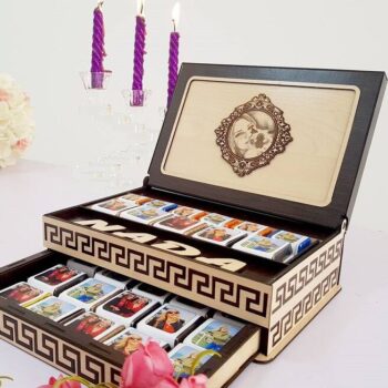 Intra απο ξύλο plywood 3mm-4mm πάχος – Διακοσμητικό κουτί δώρου σοκολάτας 40x40 cm INTRAVECTRY-MY551937 - Image 1