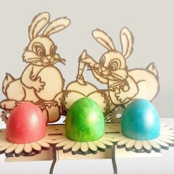 Intra απο ξύλο plywood 3mm-4mm πάχος – Πασχαλινό σταντ με κουνελάκια για 3 αυγά 40x40 cm INTRAVECTRY-MY547725 - Image 1