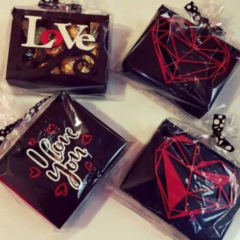 Intra απο ξύλο plywood 3mm-4mm πάχος – Κουτί δώρου αγάπης για την ημέρα του Αγίου Βαλεντίνου 20x20 cm INTRAVECTRY-MY556746 - Image 1