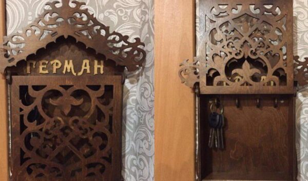 1759010509_wall-key-box-with-door-_1