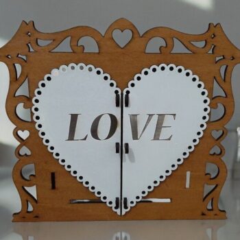 Intra απο ξύλο plywood 3mm-4mm πάχος – Κορνίζα για ζευγάρια Love Heart 30x35 cm INTRAVECTRY-MY554038 - Image 1