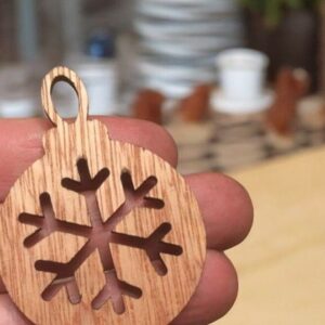 Intra απο ξύλο plywood 3mm-4mm πάχος – Χριστουγεννιάτικη διακόσμηση με νιφάδα χιονιού 10x10 cm INTRAVECTRY-MY550293