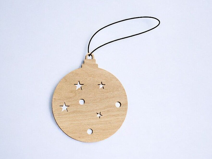 Intra απο ξύλο plywood 3mm-4mm πάχος – Χριστουγεννιάτικο στολίδι με αστέρια και κύκλους 25x30 cm INTRAVECTRY-MY550008