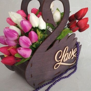 Intra απο ξύλο plywood 3mm-4mm πάχος – ξύλο δώρου για την Ημέρα του Αγίου Βαλεντίνου με καλάθι λουλουδιών κύκνων 12x15 cm INTRAVECTRY-MY545190 - Image 2