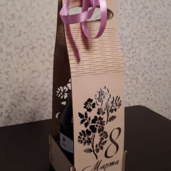 Intra απο ξύλο plywood 3mm-4mm πάχος – Κουτί δώρου σαμπάνιας για το ξύλο της 8ης Μαρτίου 25x30 cm INTRAVECTRY-MY546152 - Image 1