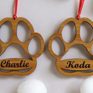 Intra απο ξύλο plywood 3mm-4mm πάχος – Χριστουγεννιάτικο στολίδι αναμνηστικού ποδιού σκύλου 12x15 cm INTRAVECTRY-MY550406