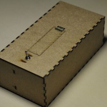 Intra απο ξύλο plywood 3mm-4mm πάχος – Άχρηστο Box Leave Me Alone Box File 25x30 cm INTRAVECTRY-MY546024 - Image 1