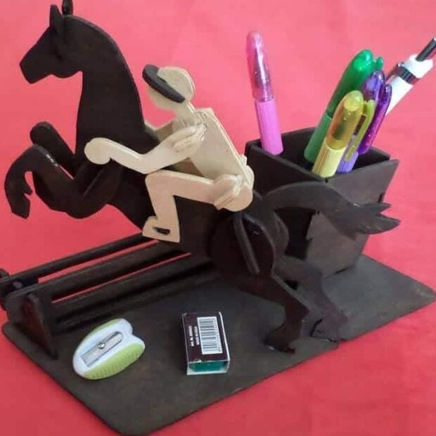 Intra απο ξύλο plywood 3mm-4mm πάχος – Βάση θήκης για μολύβι ιππασίας 30x35 cm INTRAVECTRY-MY559433