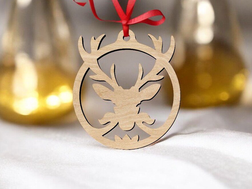 Intra απο ξύλο plywood 3mm-4mm πάχος – Χριστουγεννιάτικο στολίδι με κεφάλι ελαφιού 25x25 cm INTRAVECTRY-MY560000