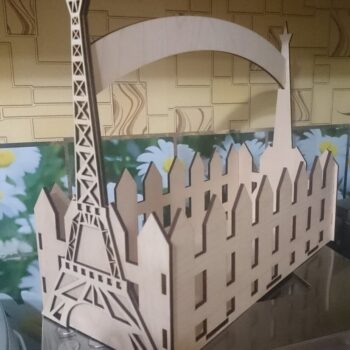 Intra απο ξύλο plywood 3mm-4mm πάχος – ξύλο Καλαθιού λουλουδιών Πύργου του Άιφελ 25x25 cm INTRAVECTRY-MY545218 - Image 1