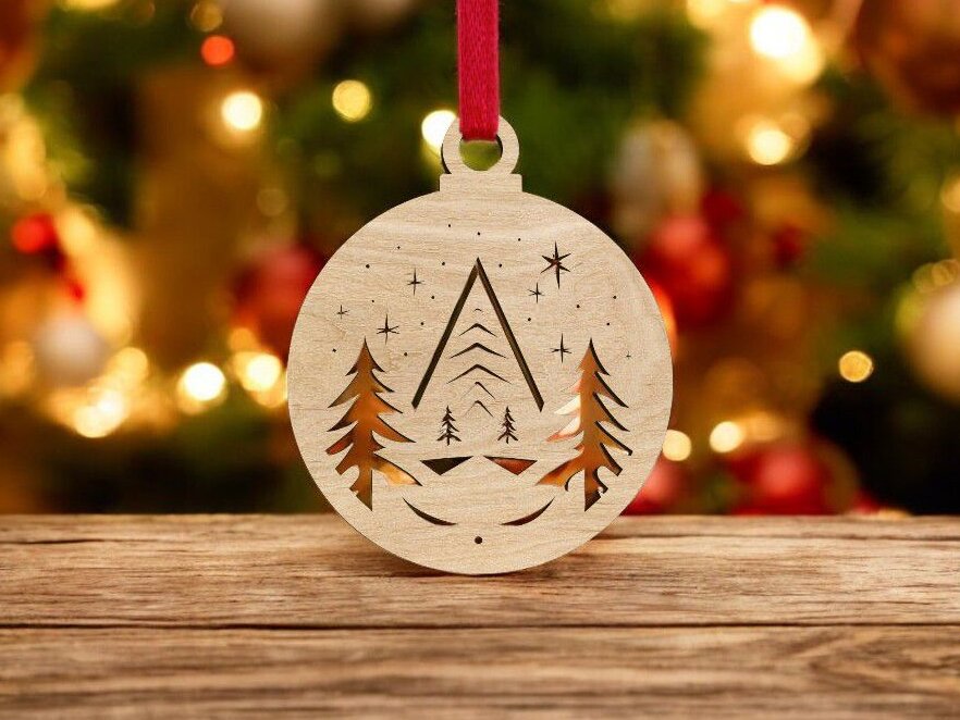 Intra απο ξύλο plywood 3mm-4mm πάχος – Χριστουγεννιάτικο δέντρο μπιχλιμπίδι 40x40 cm INTRAVECTRY-MY549848