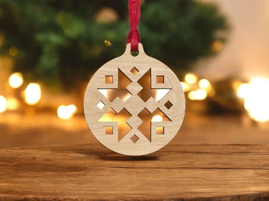 Intra απο ξύλο plywood 3mm-4mm πάχος – Μπιχλιμπίδι με νιφάδα χιονιού μοναδικής σχεδίασης 25x25 cm INTRAVECTRY-MY550698