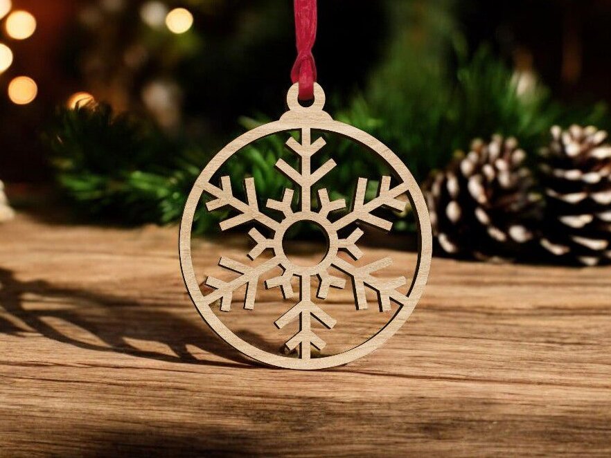 Intra απο ξύλο plywood 3mm-4mm πάχος – Χριστουγεννιάτικη Διακοσμητική Μπάλα με νιφάδα χιονιού 25x30 cm INTRAVECTRY-MY551609