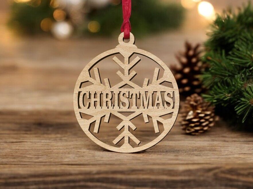 Intra απο ξύλο plywood 3mm-4mm πάχος – Εξατομικευμένο χριστουγεννιάτικο μπιχλιμπίδι με νιφάδες χιονιού 30x30 cm INTRAVECTRY-MY551645