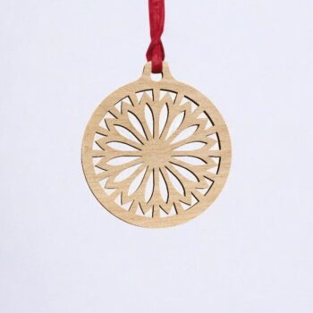 Intra απο ξύλο plywood 3mm-4mm πάχος – Χριστουγεννιάτικο λουλουδάτο μπιχλιμπίδι με νιφάδες χιονιού 30x30 cm INTRAVECTRY-MY546755 - Image 2