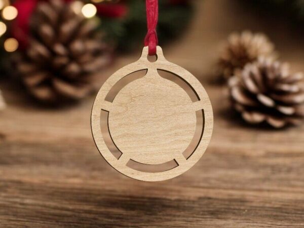1759016015_laser-cut-circle-christmas-ornament-blank-vector_vecty.co_3961_1