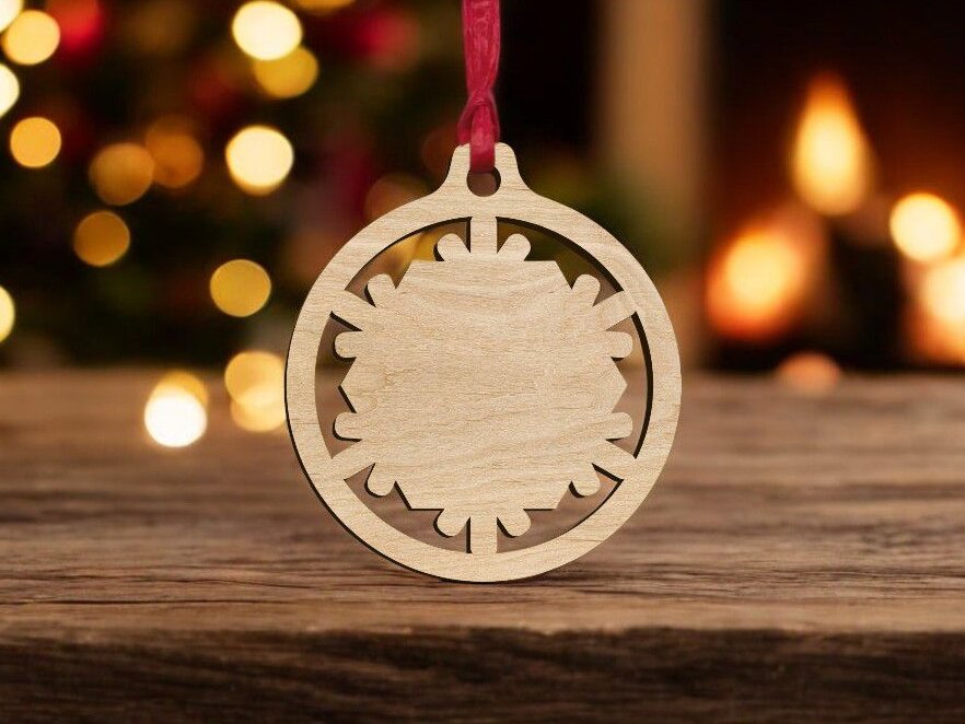 Intra απο ξύλο plywood 3mm-4mm πάχος – Χριστουγεννιάτικη μπάλα νιφάδας χιονιού κενή 25x30 cm INTRAVECTRY-MY545485