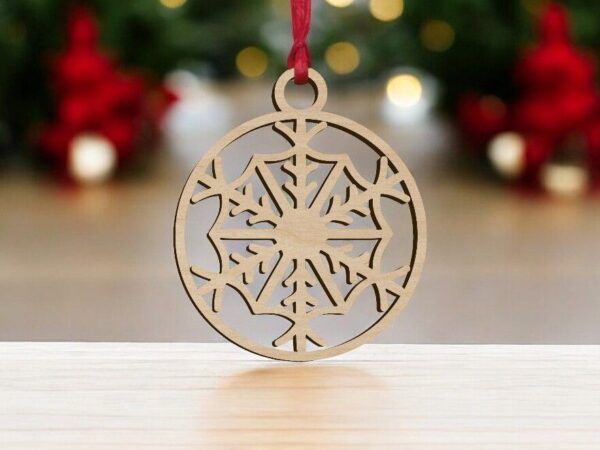 1759016713_laser-cut-christmas-bauble-with-snowflake-pattern_vecty.co_3759_1