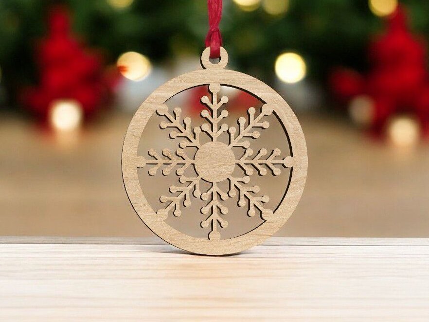 Intra απο ξύλο plywood 3mm-4mm πάχος – Στρογγυλό χριστουγεννιάτικο στολίδι με νιφάδα χιονιού 45x50 cm INTRAVECTRY-MY551885