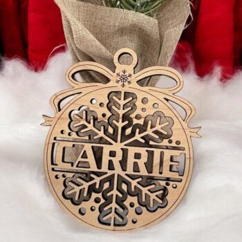 Intra απο ξύλο plywood 3mm-4mm πάχος – Εξατομικευμένο χριστουγεννιάτικο στολίδι με νιφάδα χιονιού 30x35 cm INTRAVECTRY-MY549208 - Image 1