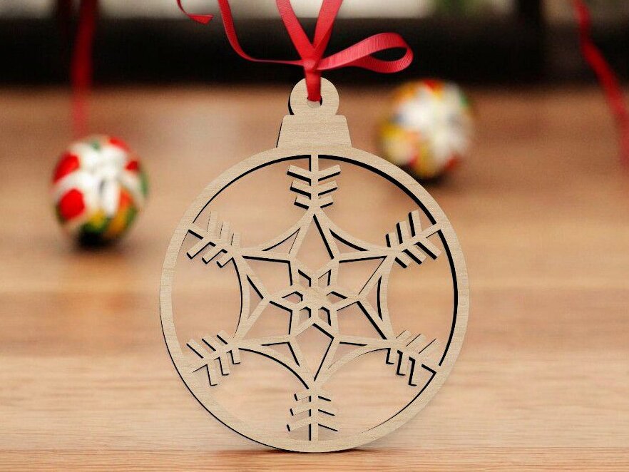 Intra απο ξύλο plywood 3mm-4mm πάχος – Χριστουγεννιάτικη στολίδι μπάλα νιφάδα χιονιού 35x40 cm INTRAVECTRY-MY546969