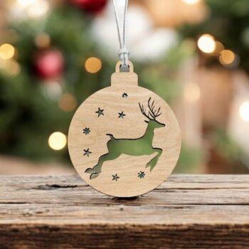 Intra απο ξύλο plywood 3mm-4mm πάχος – Χριστουγεννιάτικο μπιχλιμπίδι τάρανδος με αστέρια 40x45 cm INTRAVECTRY-MY553645 - Image 1