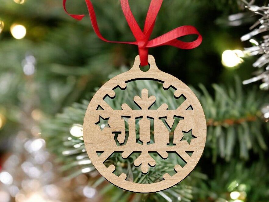 Intra απο ξύλο plywood 3mm-4mm πάχος – Κρεμαστό στολίδι Joy Χριστουγεννιάτικο Δέντρο 30x30 cm INTRAVECTRY-MY545695