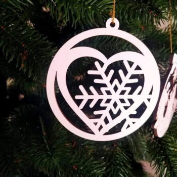 Intra απο ξύλο plywood 3mm-4mm πάχος – ξύλο χριστουγεννιάτικου στολιδιού νιφάδα χιονιού στην καρδιά 20x20 cm INTRAVECTRY-MY554719 - Image 1