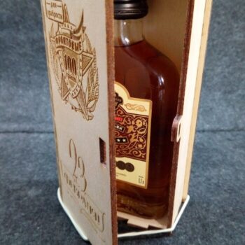 Intra απο ξύλο plywood 3mm-4mm πάχος – Living Hinge Wood Box for 100ml Flask 23 Φεβρουαρίου ξύλο δώρου 30x30 cm INTRAVECTRY-MY556420 - Image 1