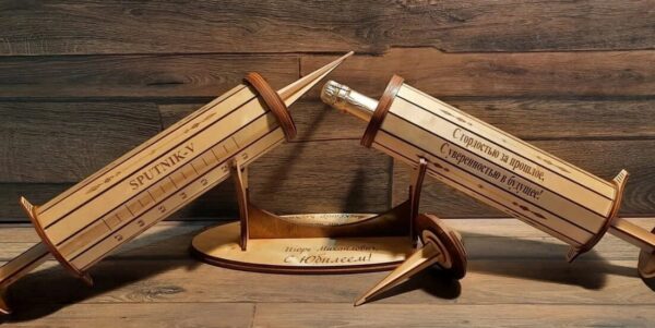 1759017446_syringe-wine-box-with-stand-_1