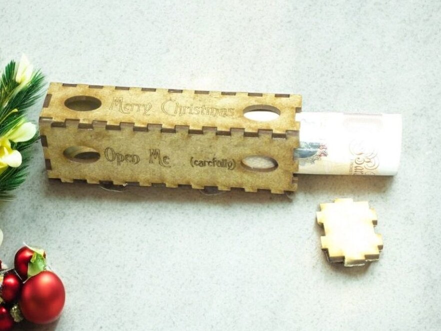 Intra απο ξύλο plywood 3mm-4mm πάχος – Κουτί δώρου Χριστουγέννων 25x25 cm INTRAVECTRY-MY558729