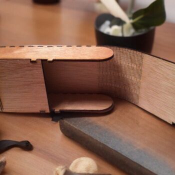 Intra απο ξύλο plywood 3mm-4mm πάχος – Θήκη γυαλιών Ξύλινη μεντεσέ 30x35 cm INTRAVECTRY-MY560153 - Image 2